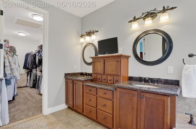 60675 Pontiac Trail, Lyon Charter Township, MI 48165
