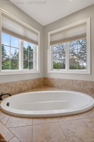 60675 Pontiac Trail, Lyon Charter Township, MI 48165