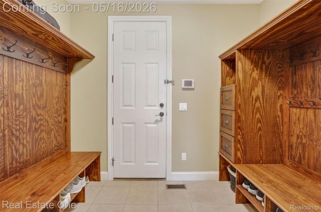 60675 Pontiac Trail, Lyon Charter Township, MI 48165