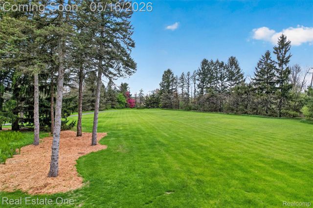 60675 Pontiac Trail, Lyon Charter Township, MI 48165