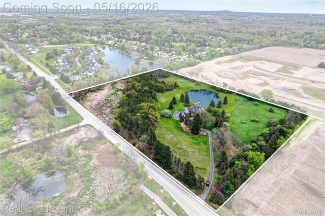 60675 Pontiac Trail, Lyon Charter Township, MI 48165