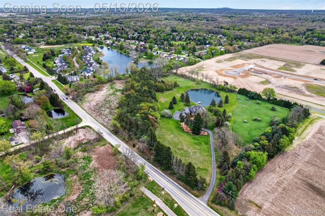 60675 Pontiac Trail, Lyon Charter Township, MI 48165