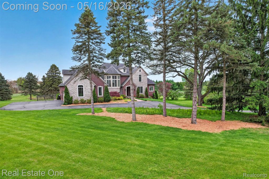 60675 Pontiac Trail, Lyon Charter Township, MI 48165