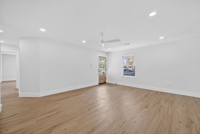 316 Wright Boulevard, Grand Prairie, TX 75050