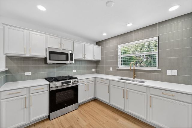 316 Wright Boulevard, Grand Prairie, TX 75050