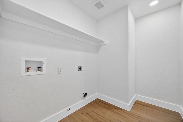 316 Wright Boulevard, Grand Prairie, TX 75050