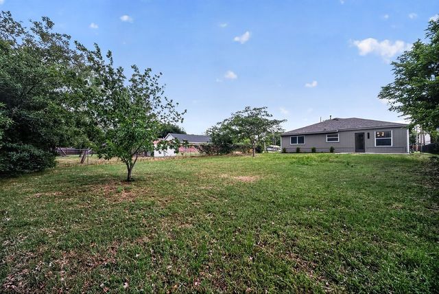 316 Wright Boulevard, Grand Prairie, TX 75050
