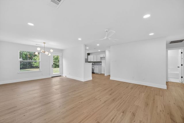 316 Wright Boulevard, Grand Prairie, TX 75050