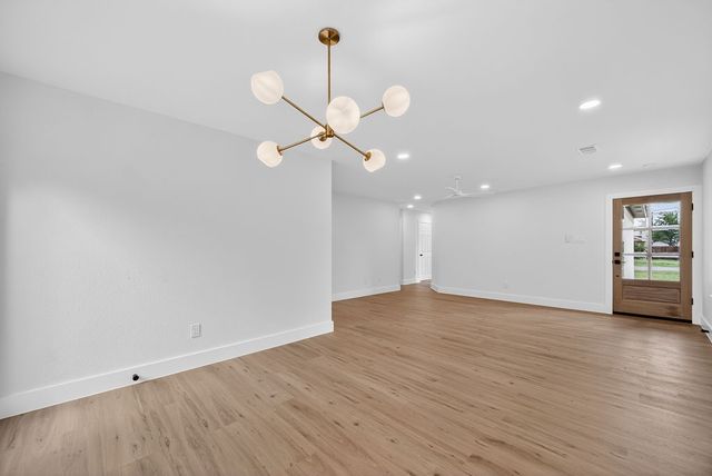 316 Wright Boulevard, Grand Prairie, TX 75050