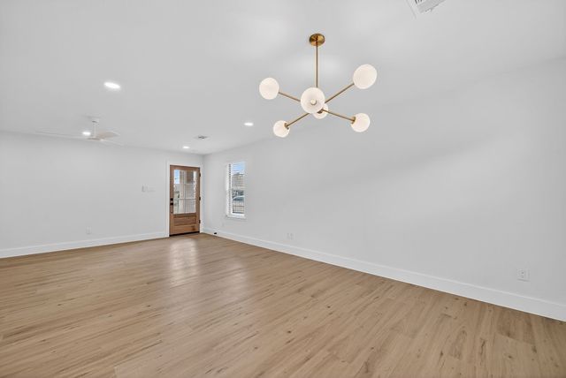 316 Wright Boulevard, Grand Prairie, TX 75050