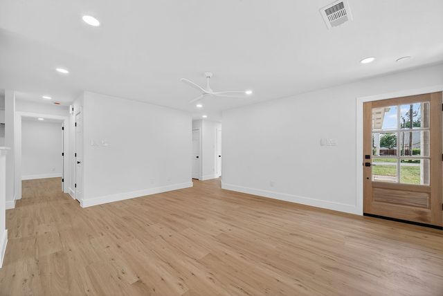 316 Wright Boulevard, Grand Prairie, TX 75050