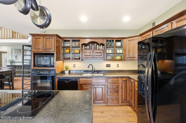 708 Sentry Way, Louisville, KY 40223