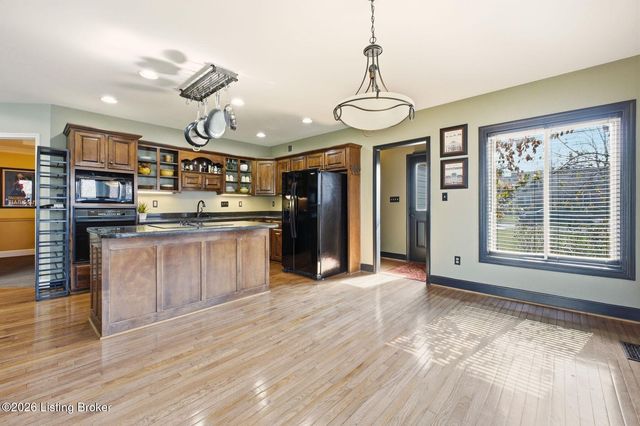 708 Sentry Way, Louisville, KY 40223