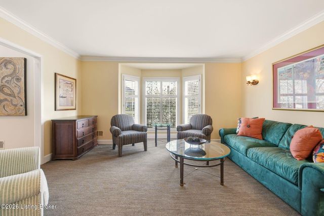 708 Sentry Way, Louisville, KY 40223