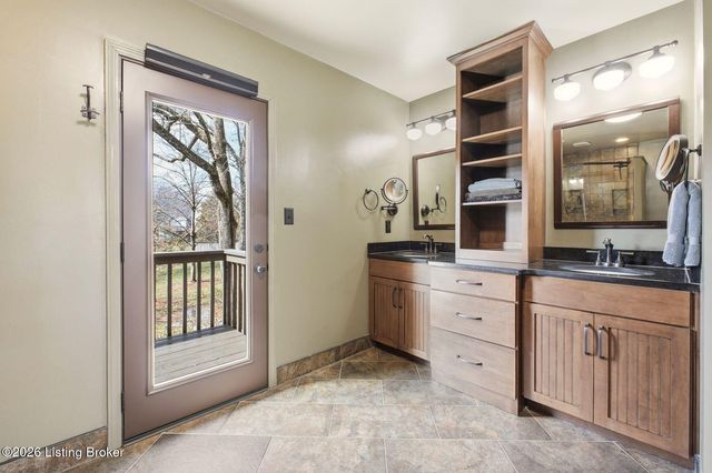 708 Sentry Way, Louisville, KY 40223