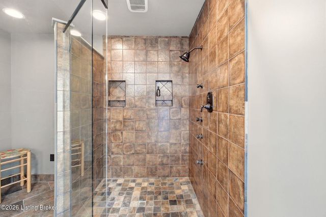 708 Sentry Way, Louisville, KY 40223