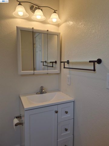 20980 BIRCH C, Hayward, CA 94541