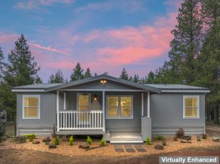 16076 Blackfeather Lane, La Pine, OR 97739
