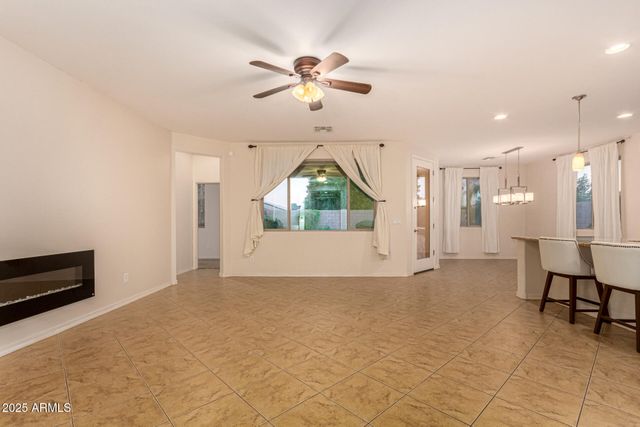 18225 W MONTECITO Avenue, Goodyear, AZ 85395