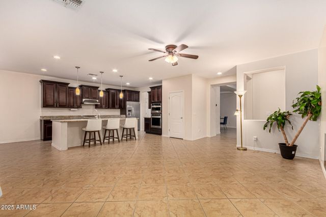 18225 W MONTECITO Avenue, Goodyear, AZ 85395