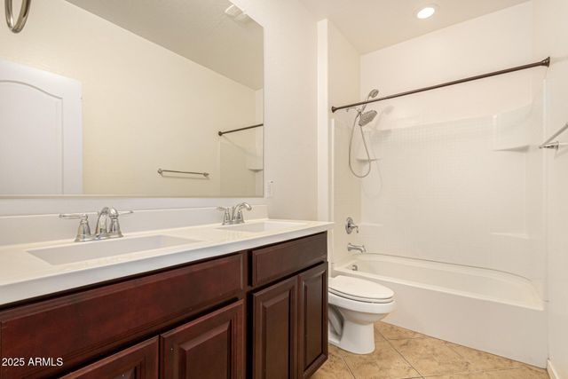 18225 W MONTECITO Avenue, Goodyear, AZ 85395