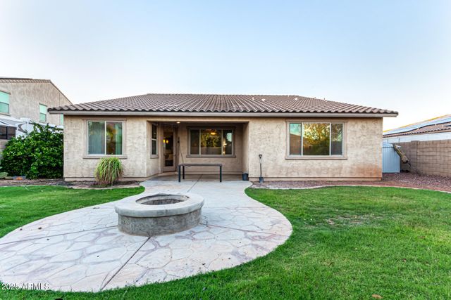 18225 W MONTECITO Avenue, Goodyear, AZ 85395