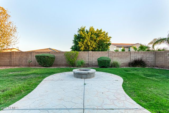 18225 W MONTECITO Avenue, Goodyear, AZ 85395