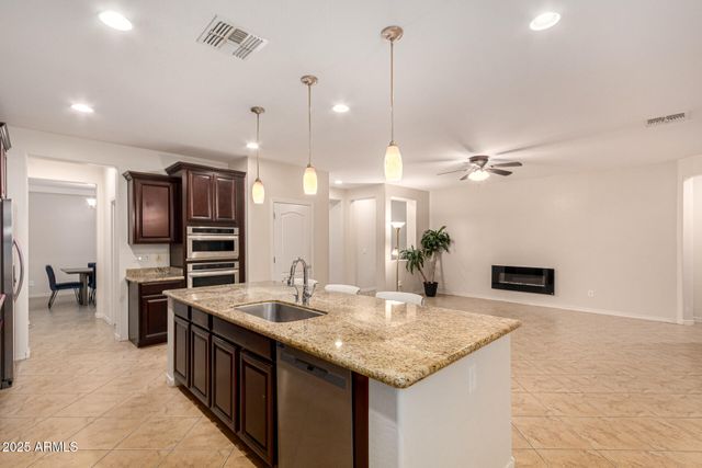 18225 W MONTECITO Avenue, Goodyear, AZ 85395