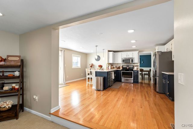 4251 Mayfair Circle, Clay, NY 13090