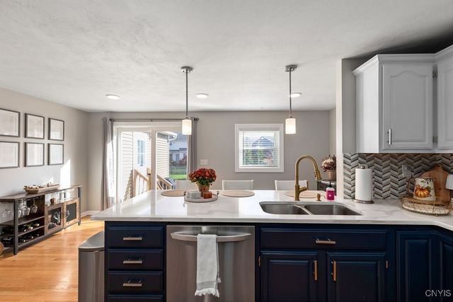 4251 Mayfair Circle, Clay, NY 13090