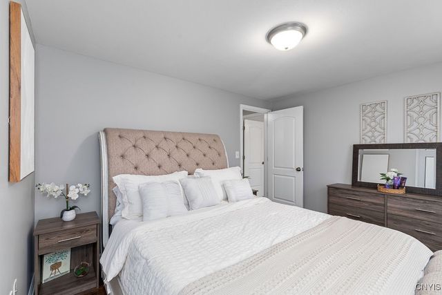 4251 Mayfair Circle, Clay, NY 13090