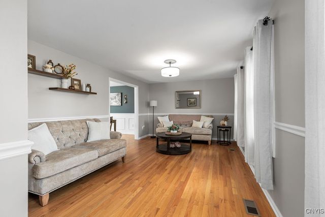 4251 Mayfair Circle, Clay, NY 13090