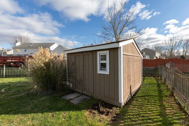 4251 Mayfair Circle, Clay, NY 13090