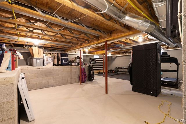 4251 Mayfair Circle, Clay, NY 13090