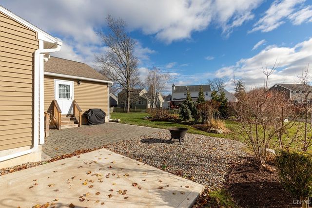 4251 Mayfair Circle, Clay, NY 13090