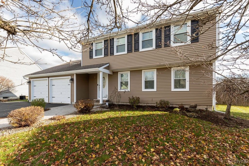 4251 Mayfair Circle, Clay, NY 13090