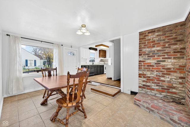 2138 Pennsylvania Street, Columbus, IN 47201