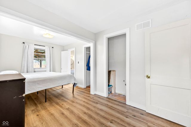 2138 Pennsylvania Street, Columbus, IN 47201