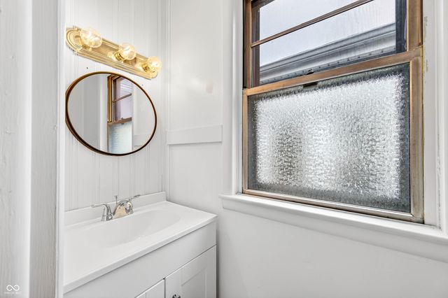 2138 Pennsylvania Street, Columbus, IN 47201