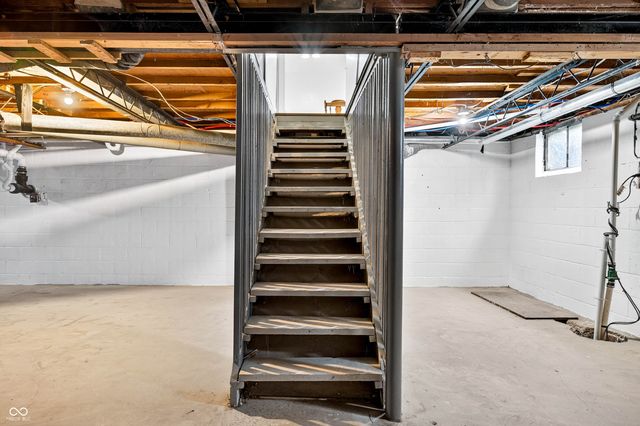 2138 Pennsylvania Street, Columbus, IN 47201