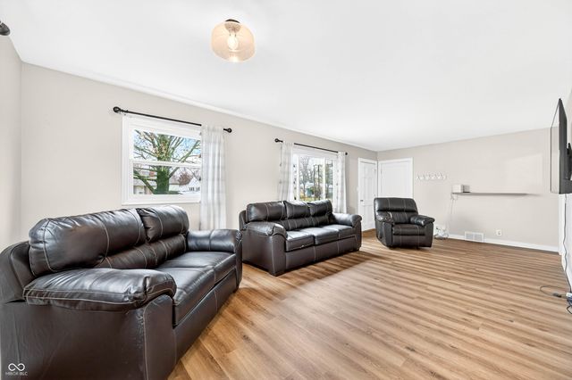 2138 Pennsylvania Street, Columbus, IN 47201