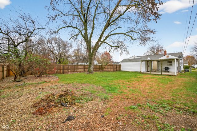 2138 Pennsylvania Street, Columbus, IN 47201