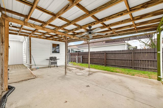 2138 Pennsylvania Street, Columbus, IN 47201