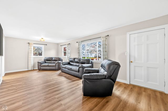 2138 Pennsylvania Street, Columbus, IN 47201