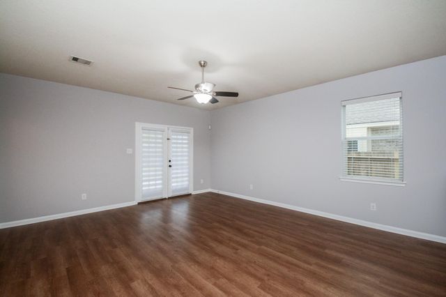 30915 W Lost Creek Boulevard, Magnolia, TX 77355