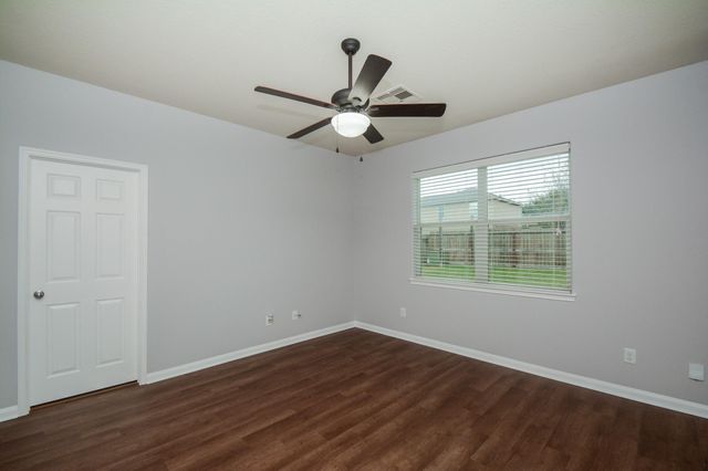 30915 W Lost Creek Boulevard, Magnolia, TX 77355