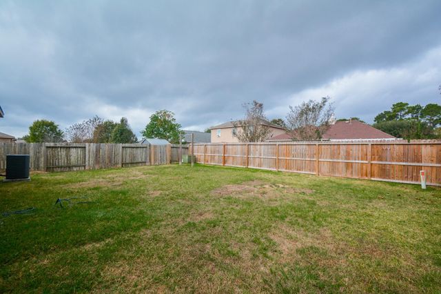 30915 W Lost Creek Boulevard, Magnolia, TX 77355
