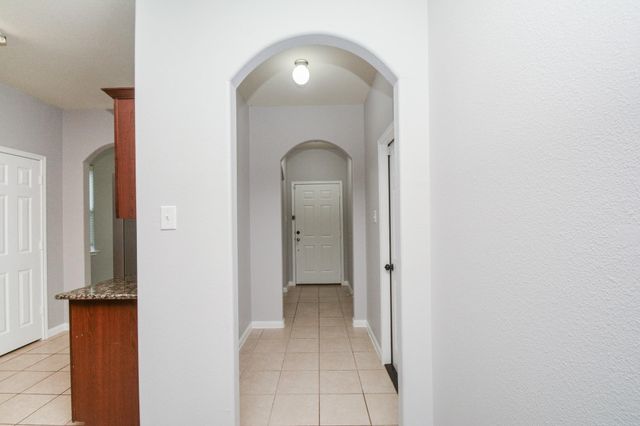 30915 W Lost Creek Boulevard, Magnolia, TX 77355