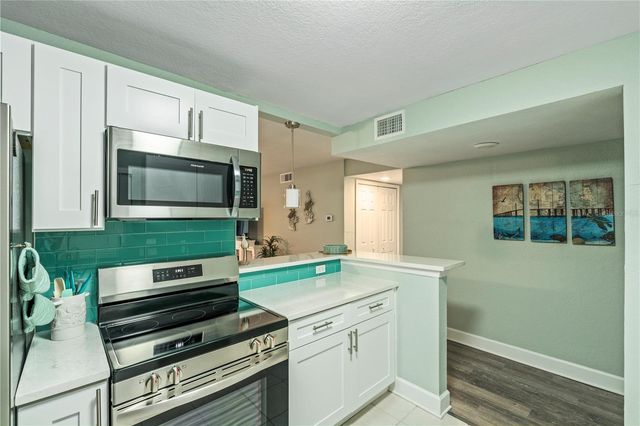 17035 GULF BOULEVARD 108, North Redington Beach, FL 33708