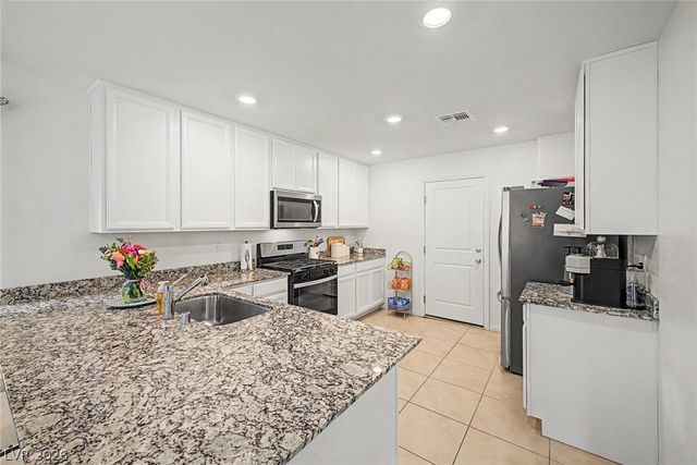 9963 Ravenswood Peak Avenue, Las Vegas, NV 89178